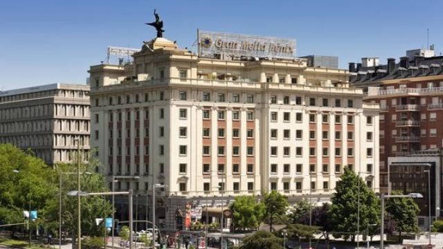 El Gobierno impone el cierre de todos los hoteles en el plazo de una semana