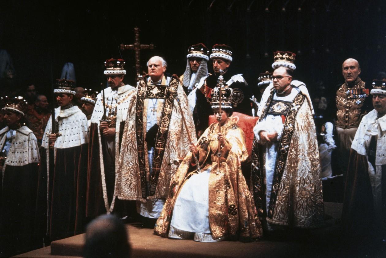 Coronación de Isabel II. https://www.biography.com