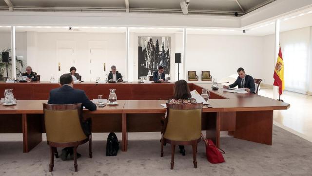 Pedro Sánchez en la reunión con el Comité de Expertos del Covid-19.