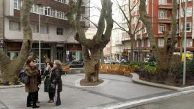 VÍDEO: Coronavirus: la plaza del libro de A Coruña se tiñe de color esperanza