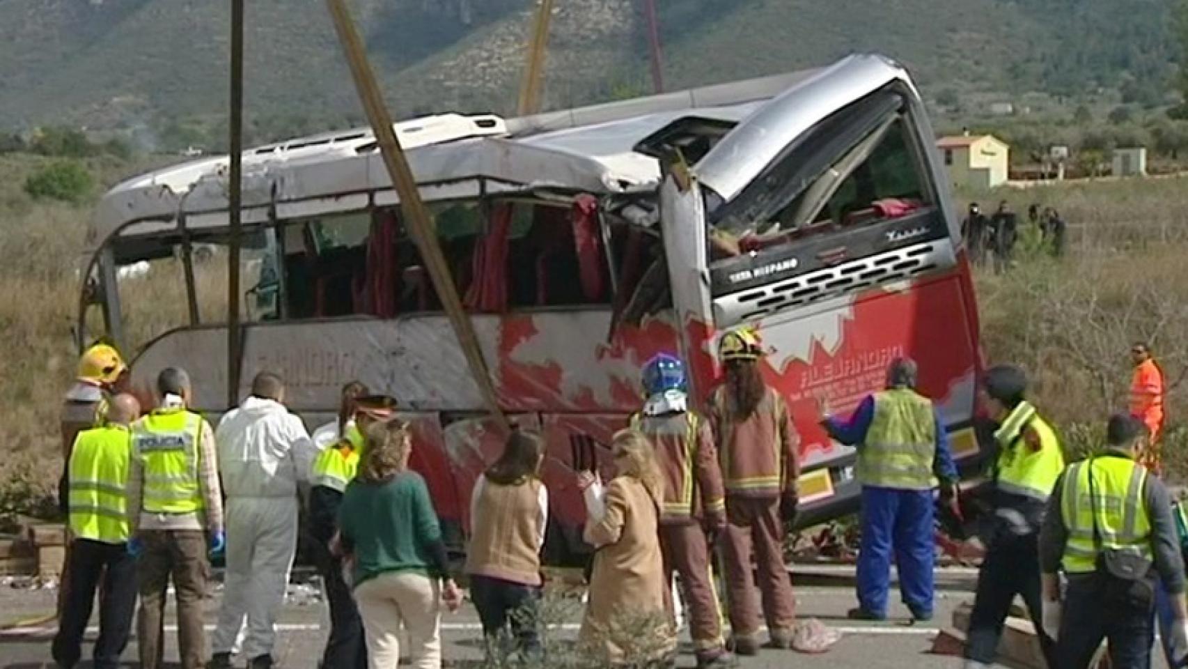 Imágenes del accidente de Tarragona (EFE).