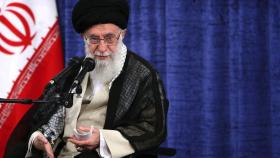 El ayatolá Ali Jamenei, máxima autoridad política y religiosa iraní.