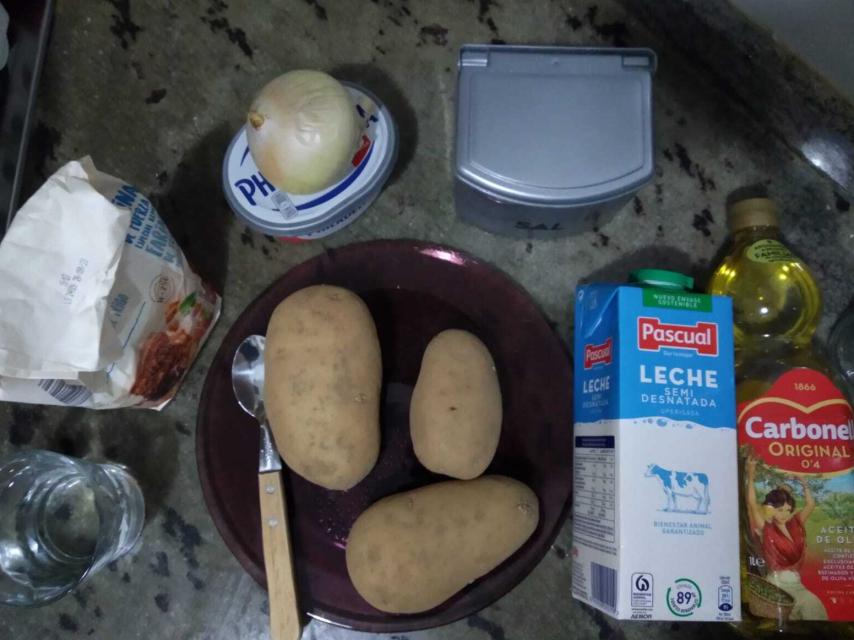 Ingredientes que necesitamos para hacer la tortilla sin huevos.