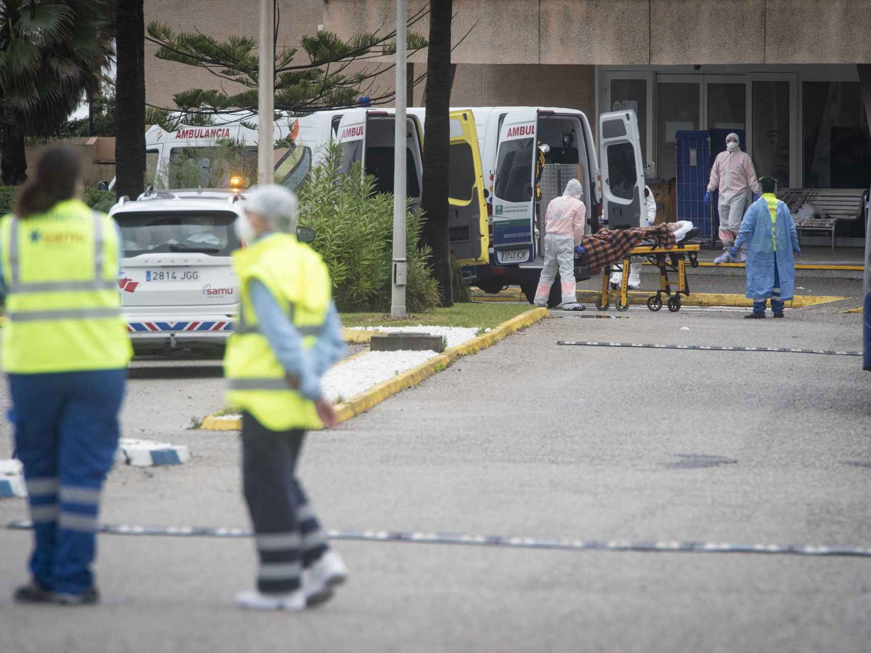 Coronavirus: La Junta medicaliza residencias de tiempo libre y monta  hospitales para ancianos en hoteles