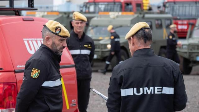 La UME fue la primera unidad del Ejército en salir a la calle tras decretarse el estado de alarma.