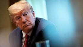 Trump se desdice y amplía hasta el 30 de abril las medidas contra Covid-19