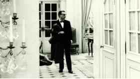 Cristóbal Balenciaga retratado por Juan Gyenes