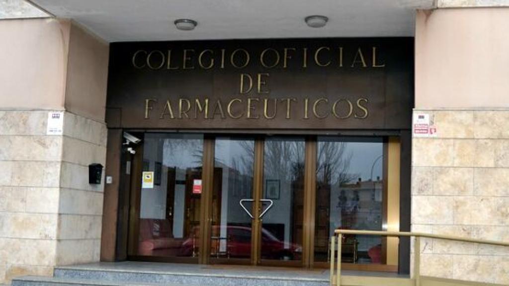 Fachada del Colegio Oficial de Farmacéuticos de Ciudad Real.