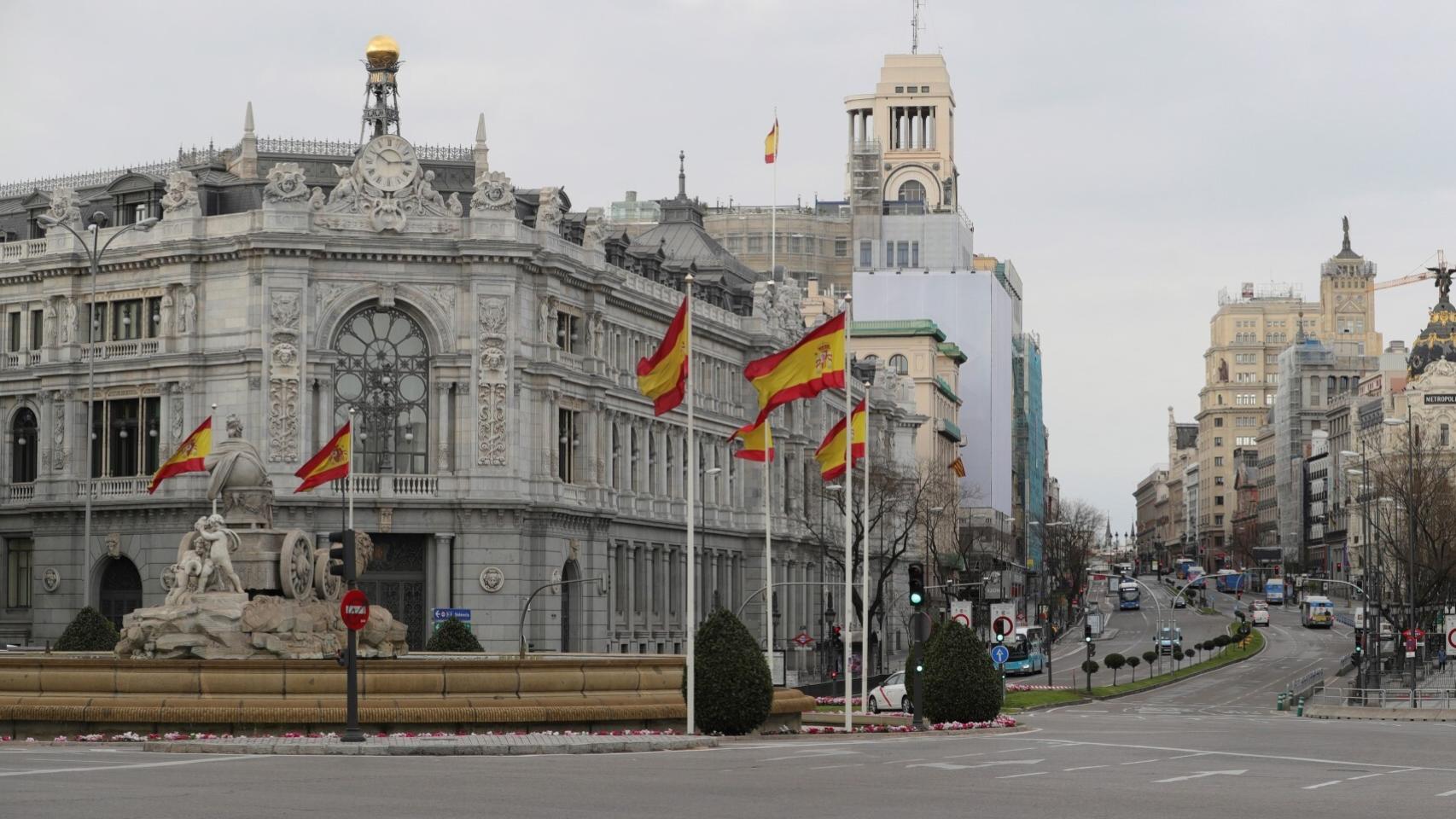 Plaza Cibeles durante el confinamiento