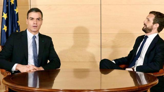 El presidente del Gobierno, Pedro Sánchez ,y el líder del PP, Pablo Casado.