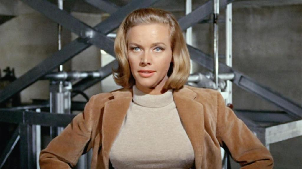 Muere la actriz Honor Blackman.