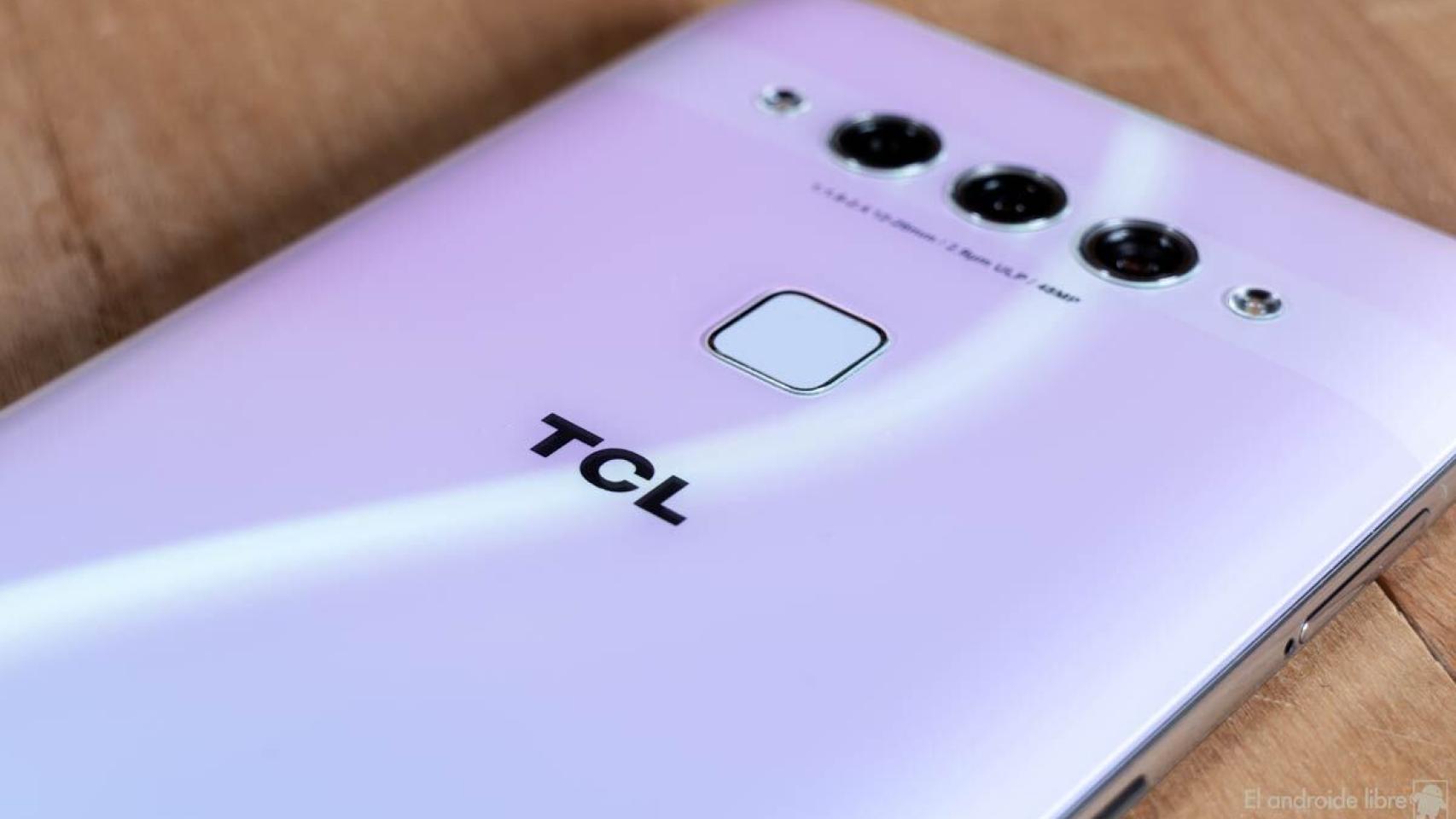 TCL presenta 3 nuevos móviles que no terminamos de comprender