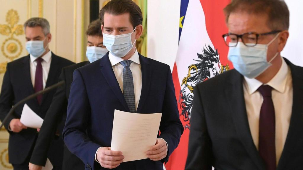 El canciller austriaco, Sebastian Kurz, durante la rueda de prensa de este lunes