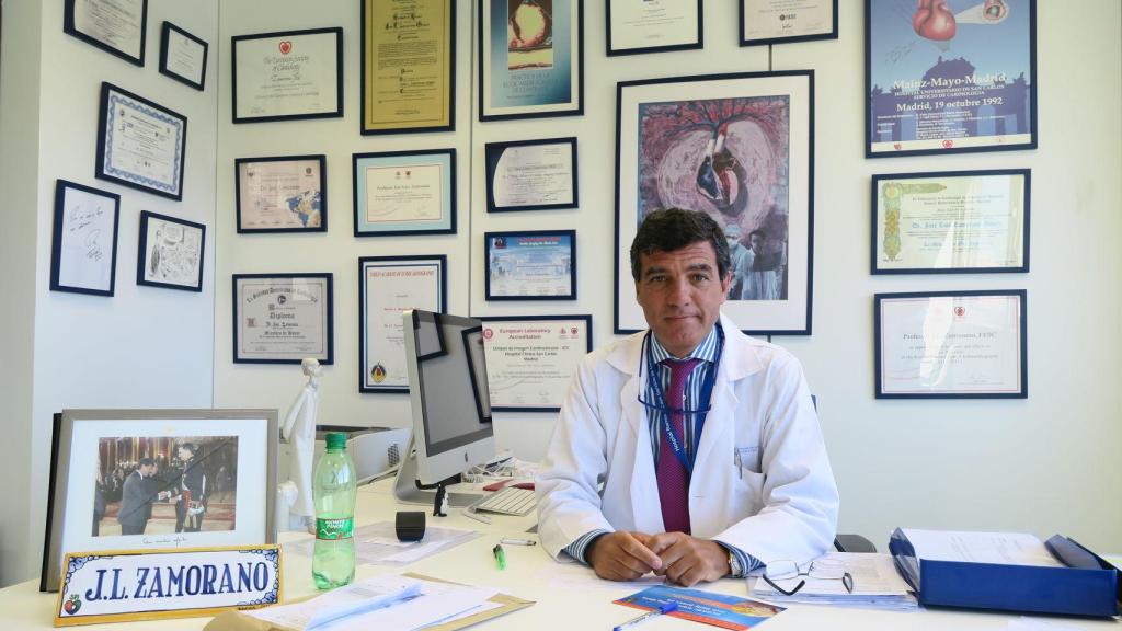 José Luis Zamorano, uno de los diez médicos seleccionados.