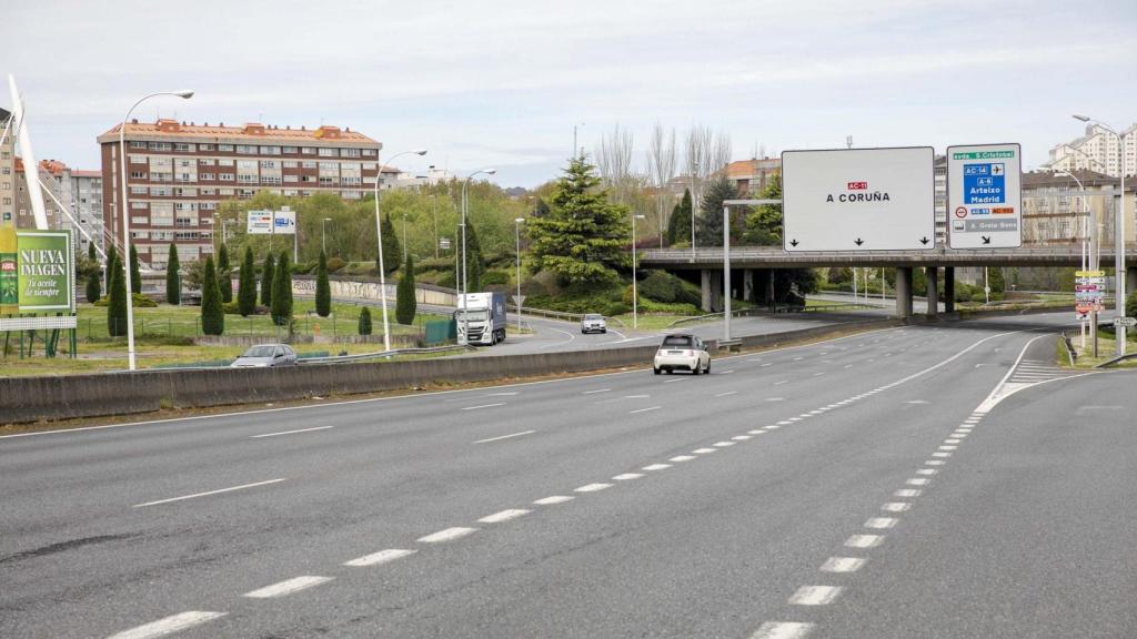 Carreteras casi vacías por el estado de alarma en A Coruña