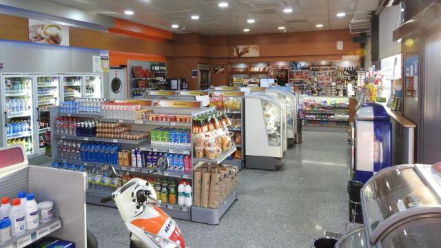 gasolinera repsol tienda