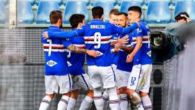Jugadores de la Sampdoria celebran un gol