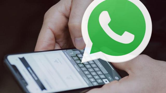 WhatsApp en un móvil.