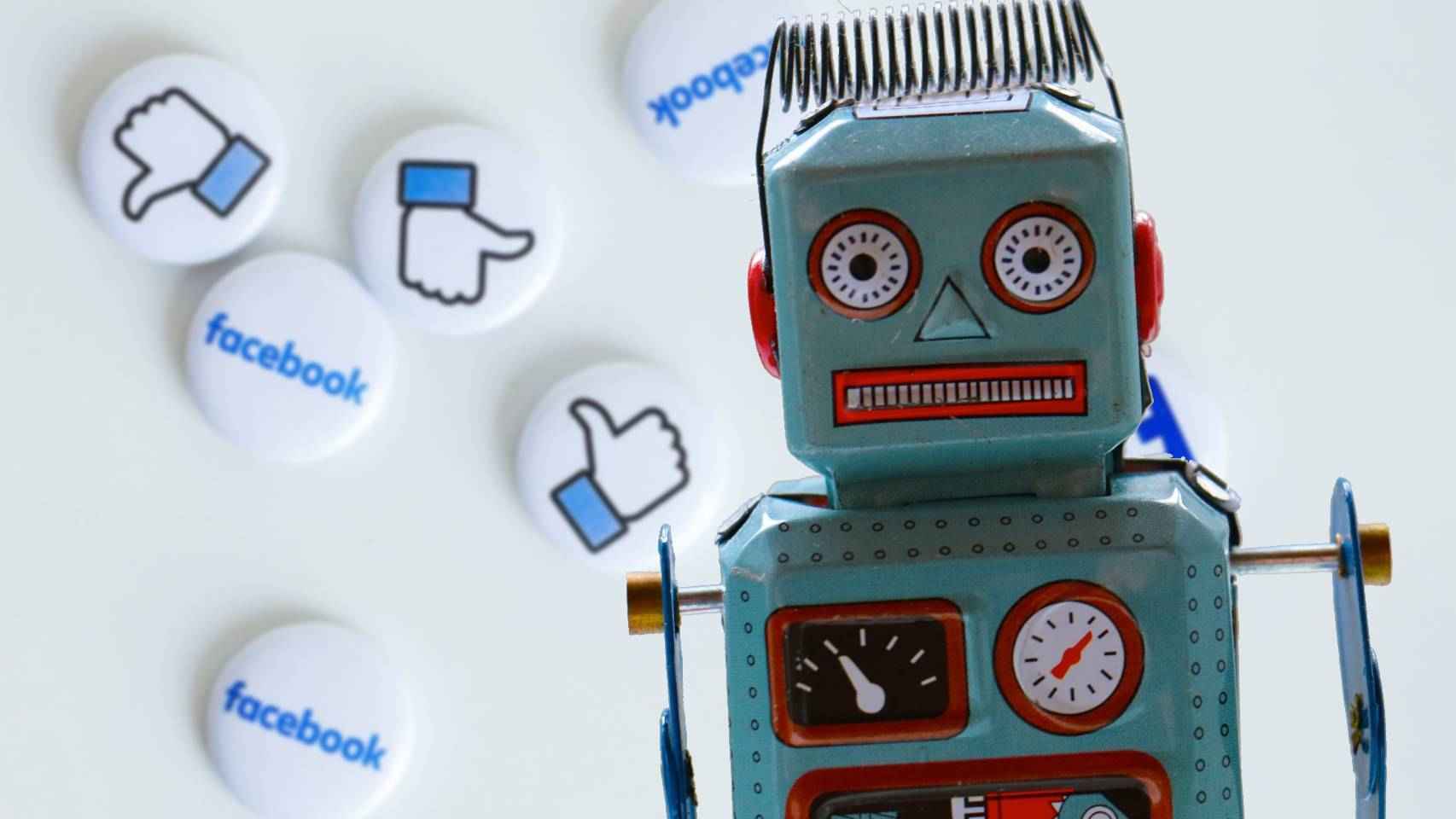 Robot y redes sociales