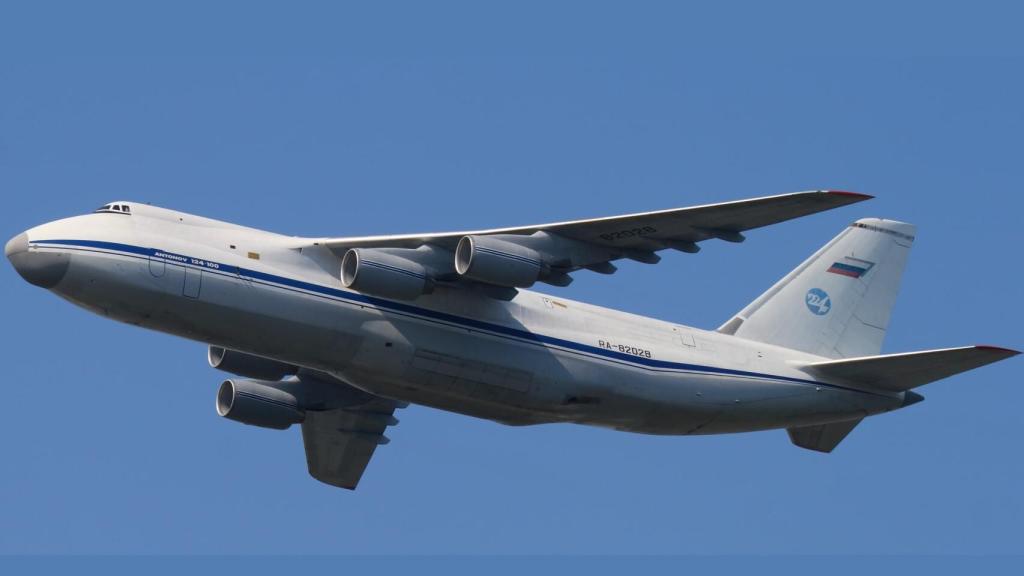 Antonov An-124