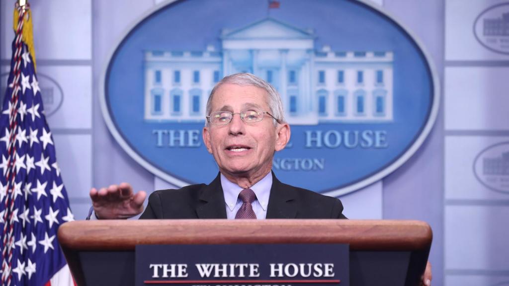 El doctor Anthony Fauci  en una rueda de prensa en la Casa Blanca