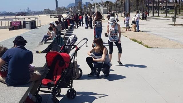 Imagen del litoral mediterráneo este pasado domingo, repleto de gente.