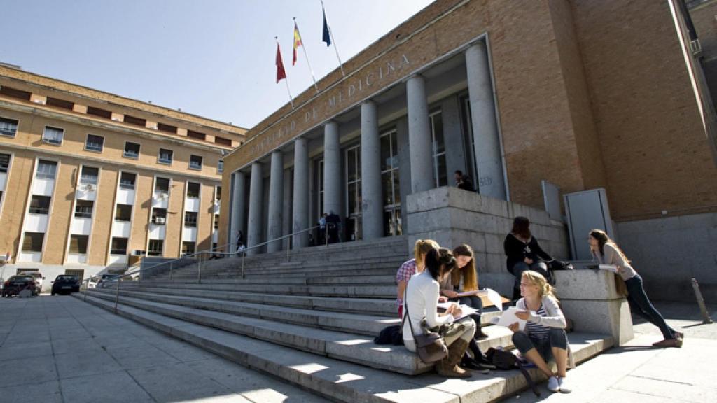 La Facultad de Medicina de la Universidad Complutense de Madrid.