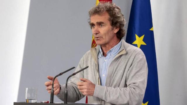 El director del Centro de Coordinación de Alertas y Emergencias Sanitarias del Ministerio de Sanidad, Fernando Simón, en rueda de prensa tras la reunión del Comité Técnico de Gestión del Coronavirus, en Madrid, a 27 de abril de 2020. - Moncloa/JM Cuadrado