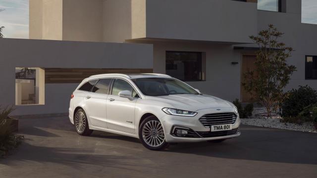 Imagen del Ford Mondeo híbrido.