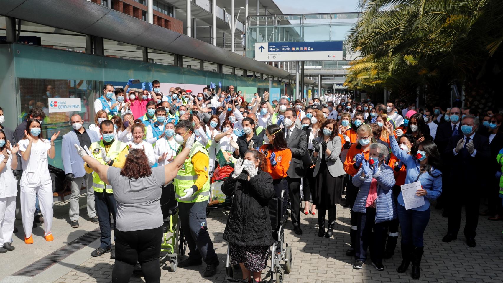 Ayuso en el cierre del hospital de IFEMA este viernes.