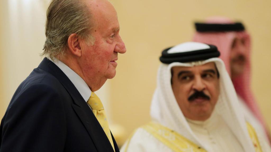 Juan Carlos I en una visita a  Bahrein.