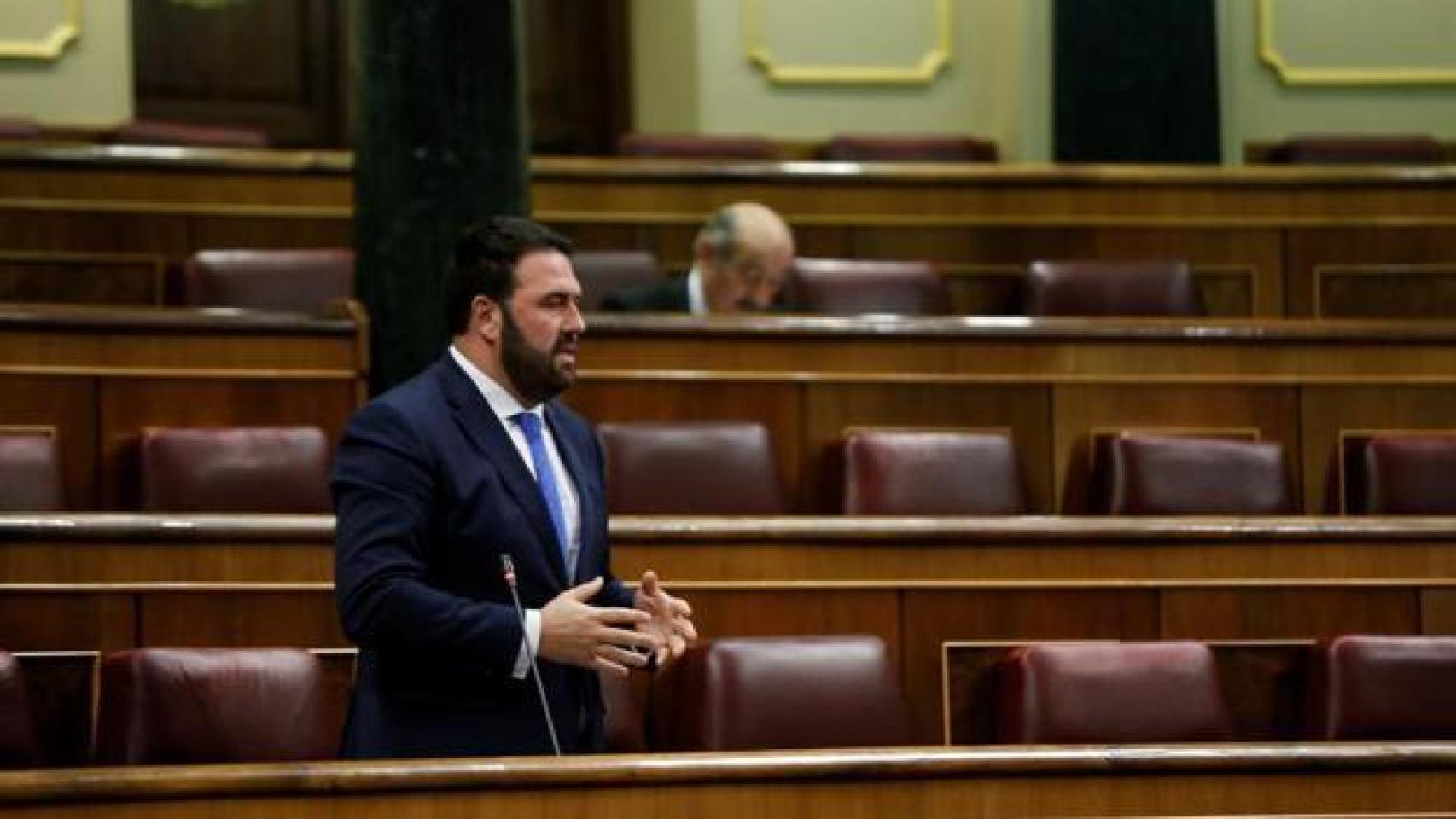 Jon Iñarritu, diputado de Bildu, durante la sesión de control al Gobierno del miércoles en el Congreso.