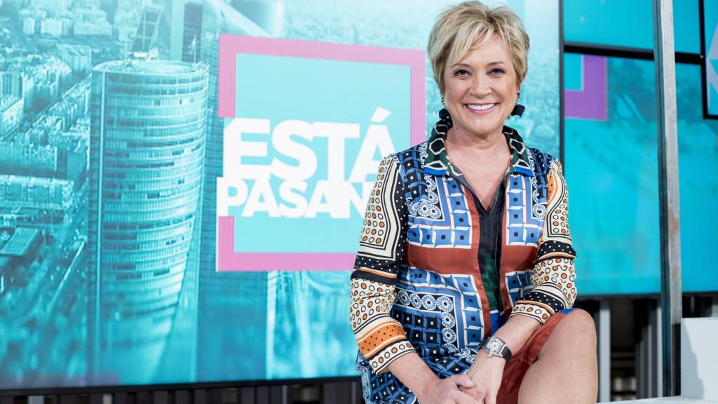 Inés Ballester en una imagen promocional de su programa 'Está pasando'.