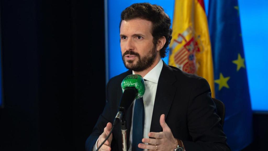 El presidente del PP, Pablo Casado, este lunes durante su entrevista con Onda Cero.