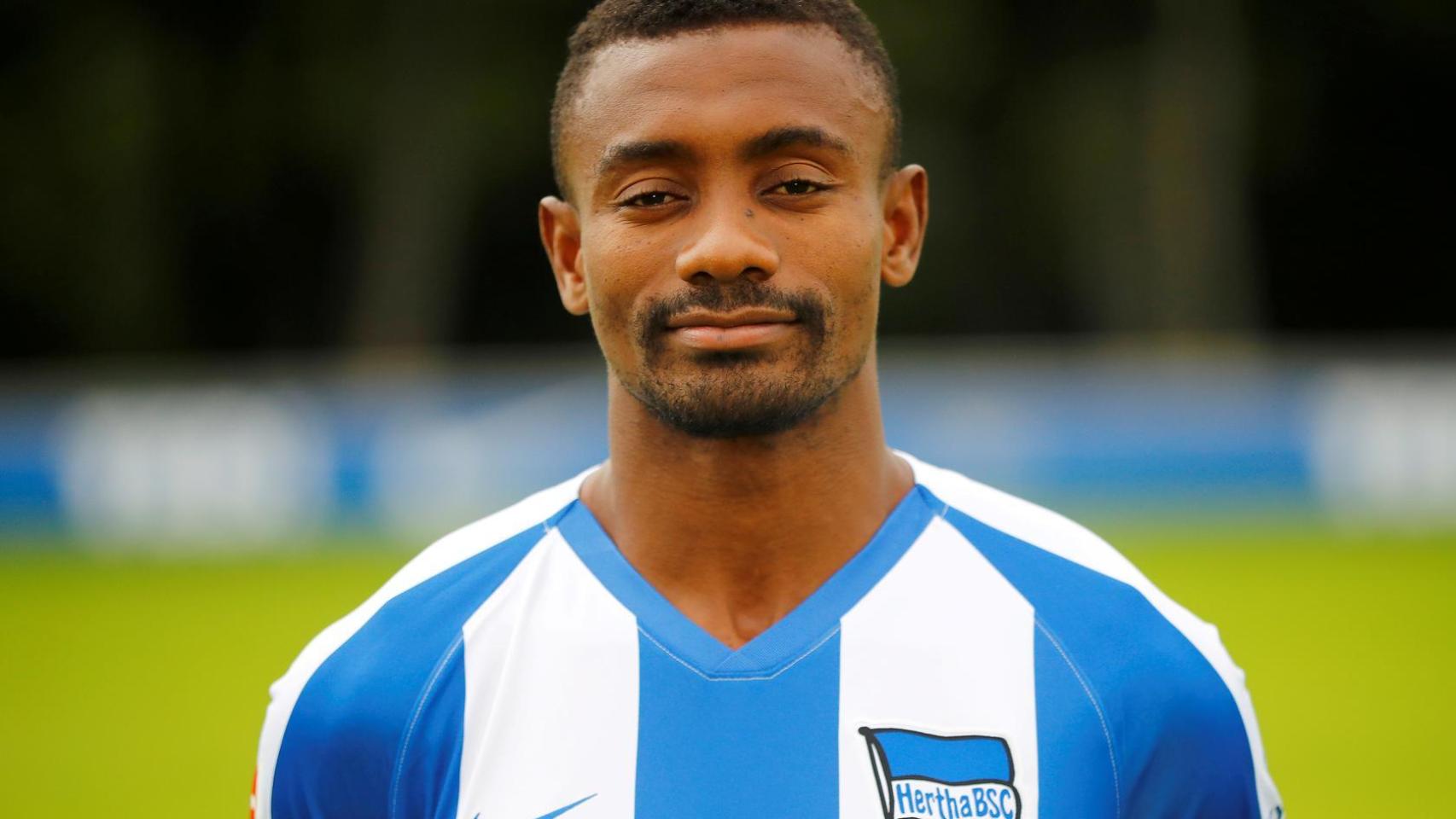 Salomon Kalou, con la camiseta del Hertha Berlín