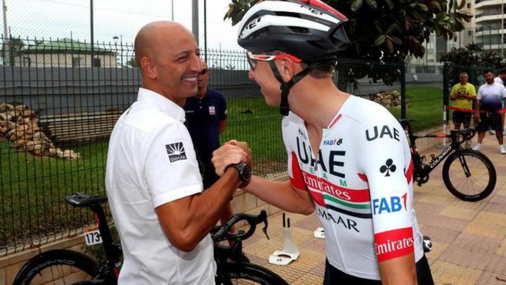 Joxean Fernández Matxin, junto a Tadej Pogacar