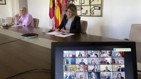 Tolón durante la reunión por videoconferencia mantenida con la ministra de Turismo