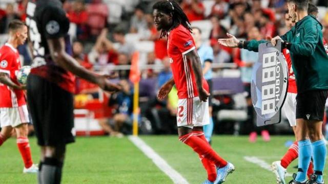 David Tavares. durante un partido con el Benfica