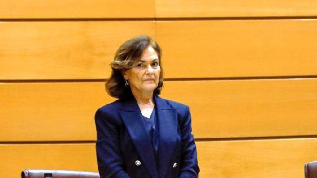 La vicepresidenta primera y ministra de la Presidencia, Carmen Calvo, comparece ante la Comisión Constitucional del Senado.