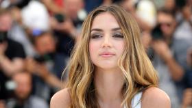 Ana de Armas protagoniza la campaña de ‘Ya es primavera’ de El Corte Inglés