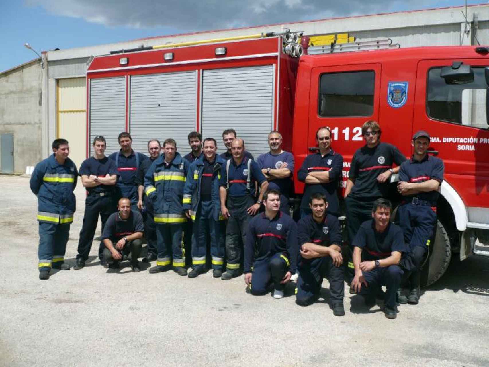 Imagen de archivo de un grupo de bomberos de la Diputación de Soria.
