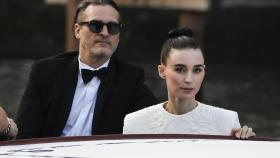 Joaquin Phoenix y Rooney Mara están esperando su primer hijo.