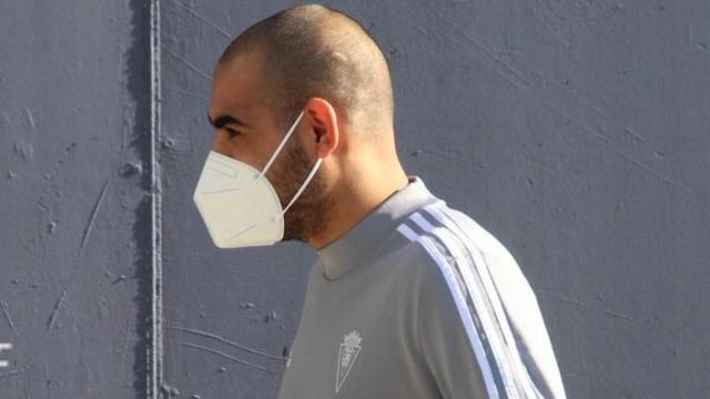 Fali, jugador del Cádiz, llegando a su primer entrenamiento