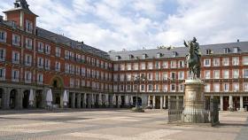 plaza-mayor-vacia