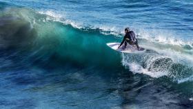 Covid-19: Concentración de surfistas en A Coruña por las dificultades para hacer deporte