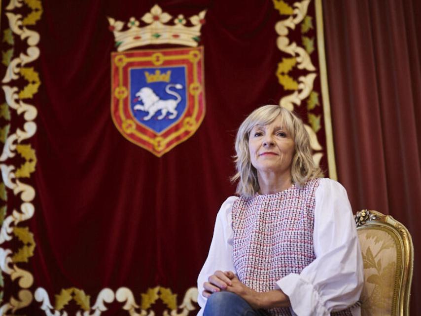 María Caballero, en el Ayuntamiento de Pamplona, donde es concejal.