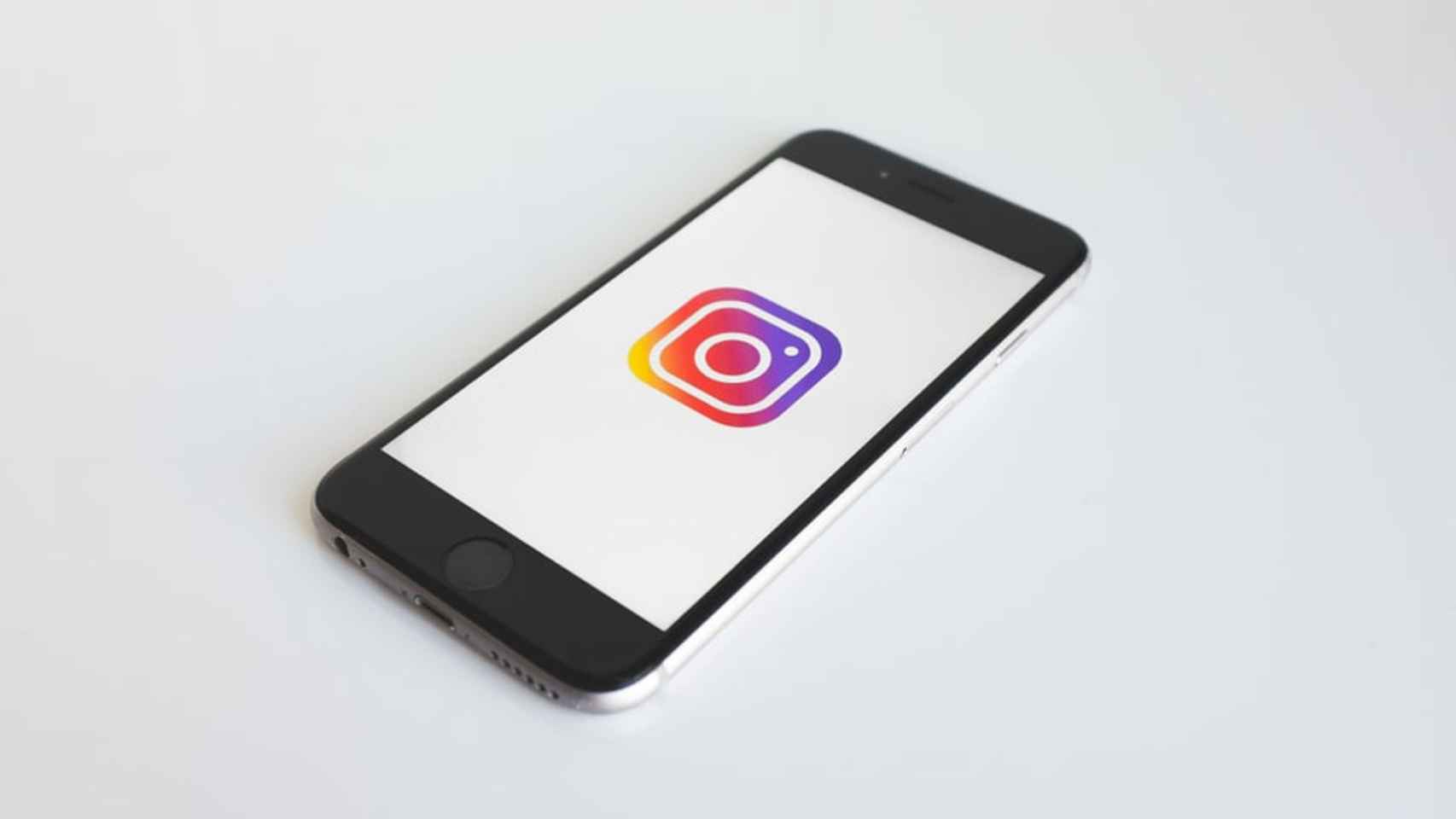 Logo de Instagram en un móvil.