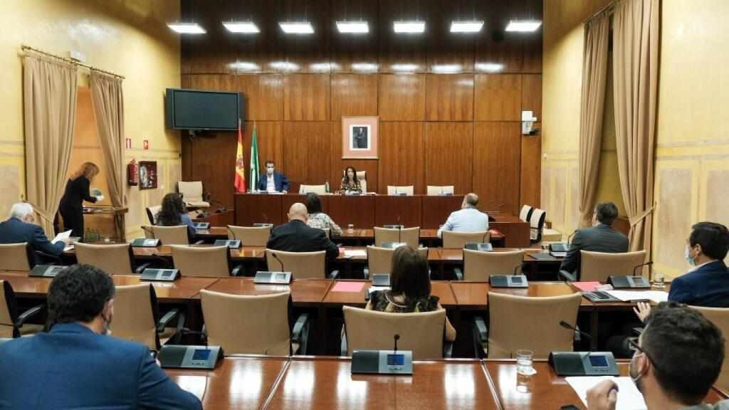Sesión de constitución de la Comisión andaluza para la recuperación ante el Covid-19.