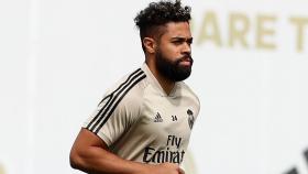 Mariano Díaz se entrena en Valdebebas