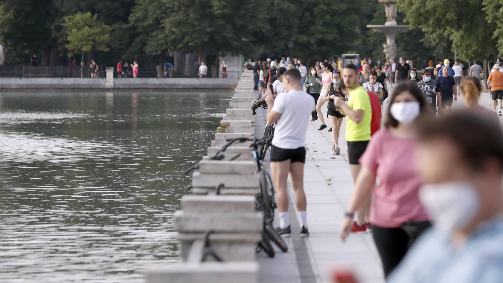 El madrileño parque de El Retiro este lunes en la primera jornada del paso a la fase 1.